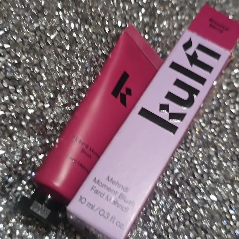 ❇️🧚‍♀️BLESSED BERRY Kulfi Beauty RARE Mehndi Moment Blush NWT